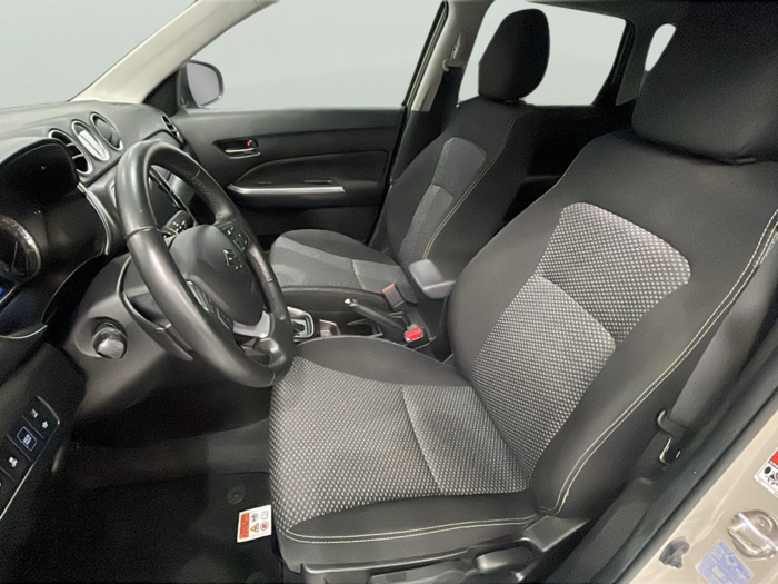 Suzuki Vitara 1.5 Hybrid GLE Strong 4WD Auto 85 kW (116 CV) Vehículo usado en Lleida Suzuki Vitara 1.5 Hybrid GLE Strong 4WD Auto 85 kW (116 CV) Vehículo usado en Lleida