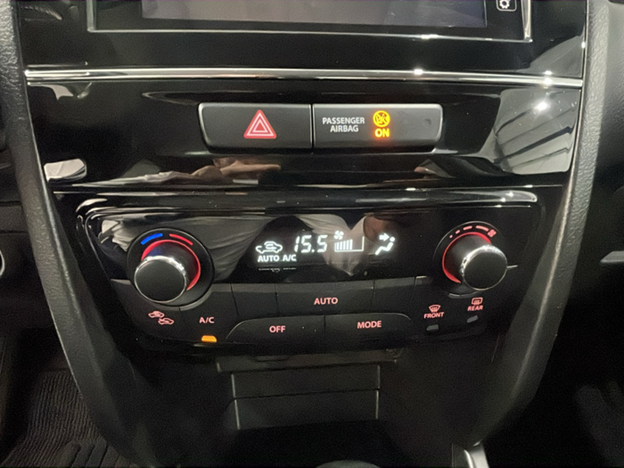 Suzuki Vitara 1.5 Hybrid GLE Strong 4WD Auto 85 kW (116 CV) Vehículo usado en Lleida Suzuki Vitara 1.5 Hybrid GLE Strong 4WD Auto 85 kW (116 CV) Vehículo usado en Lleida