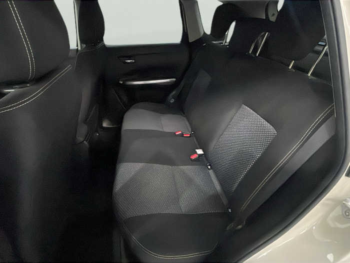Suzuki Vitara 1.5 Hybrid GLE Strong 4WD Auto 85 kW (116 CV) Vehículo usado en Lleida Suzuki Vitara 1.5 Hybrid GLE Strong 4WD Auto 85 kW (116 CV) Vehículo usado en Lleida