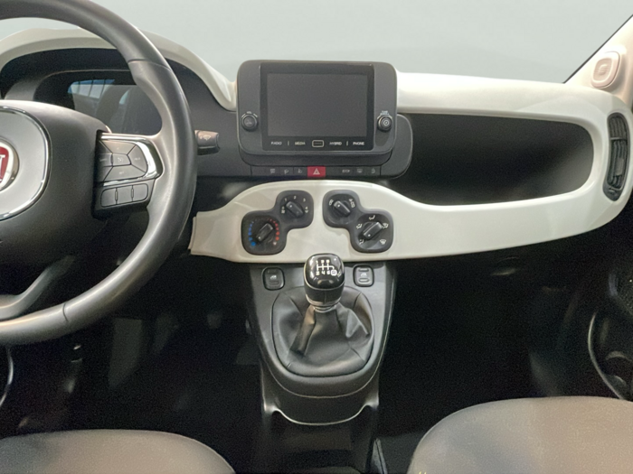Fiat Panda 1.0 Hybrid 51 kW (70 CV) 8 Fiat Panda 1.0 Hybrid 51 kW (70 CV) 8