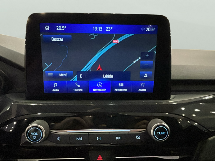 Ford Kuga 2.5 Duratec PHEV ST-Line Auto 165 kW (225 CV) 18 Ford Kuga 2.5 Duratec PHEV ST-Line Auto 165 kW (225 CV) 18