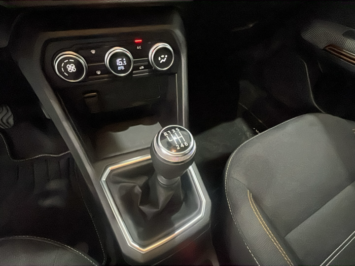 Dacia Sandero Stepway Comfort ECO-G 74 kW (100 CV) 15 Dacia Sandero Stepway Comfort ECO-G 74 kW (100 CV) 15