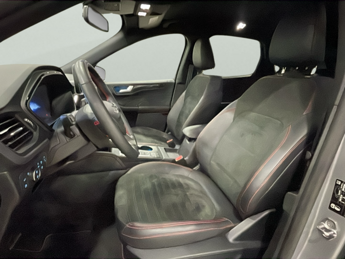 Ford Kuga 2.5 Duratec PHEV ST-Line X Auto 165 kW (225 CV) 10 Ford Kuga 2.5 Duratec PHEV ST-Line X Auto 165 kW (225 CV) 10