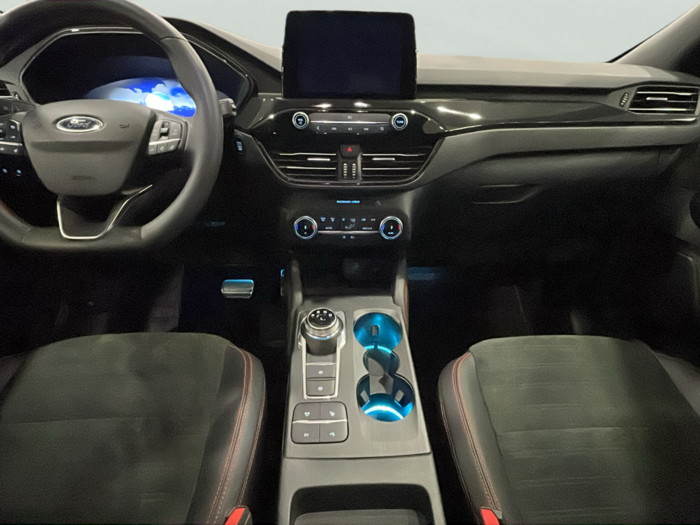 Ford Kuga 2.5 Duratec PHEV ST-Line X Auto 165 kW (225 CV) 8 Ford Kuga 2.5 Duratec PHEV ST-Line X Auto 165 kW (225 CV) 8