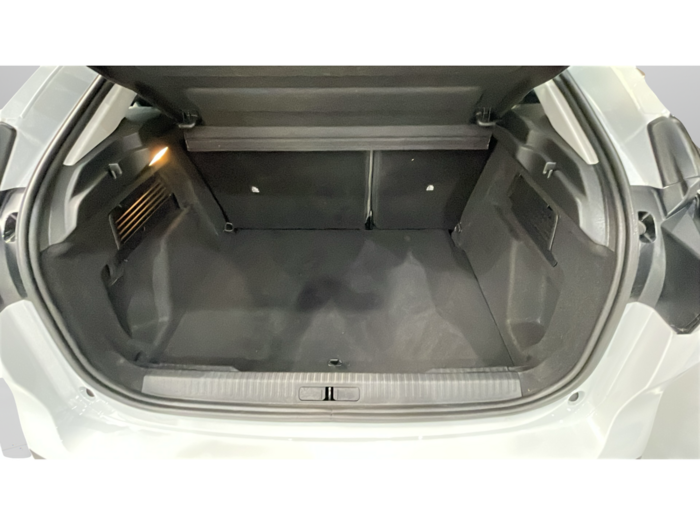 Citroen C4 PureTech 130 S&S Plus EAT8 96 kW (131 CV) 21 Citroen C4 PureTech 130 S&S Plus EAT8 96 kW (131 CV) 21