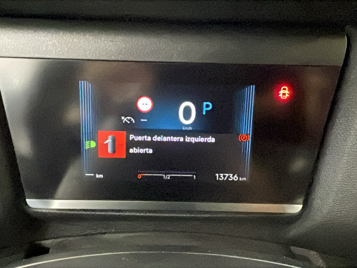 Citroen C4 PureTech 130 S&S Plus EAT8 96 kW (131 CV) 18 Citroen C4 PureTech 130 S&S Plus EAT8 96 kW (131 CV) 18