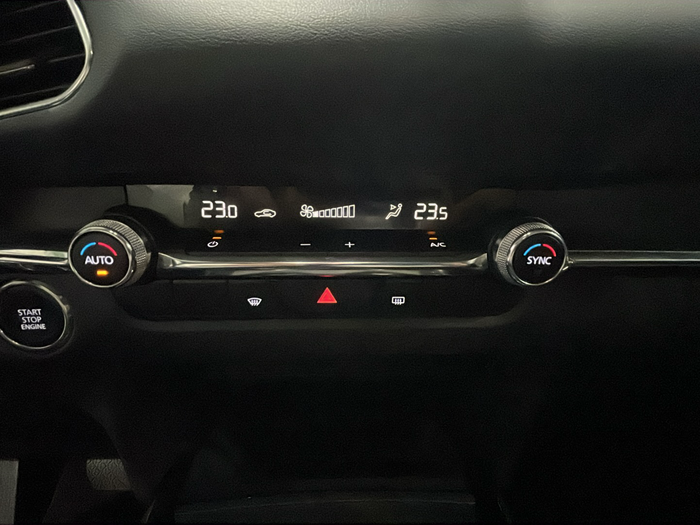 Mazda CX-30 2.0 Skyactiv-G Zenith 2WD AT 90 kW (122 CV) Vehículo usado en Lleida Mazda CX-30 2.0 Skyactiv-G Zenith 2WD AT 90 kW (122 CV) Vehículo usado en Lleida