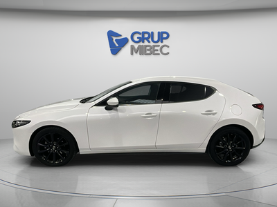 Mazda Mazda 3 2.0 Sedan e-SKYACTIV-X Zenith 137 kW (186 CV) 3 Mazda Mazda 3 2.0 Sedan e-SKYACTIV-X Zenith 137 kW (186 CV) 3