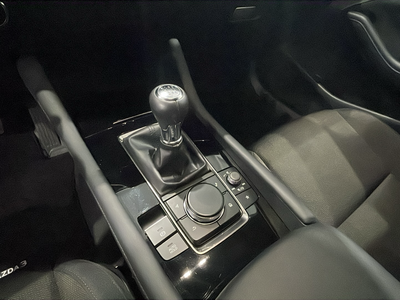 Mazda Mazda 3 2.0 Sedan e-SKYACTIV-X Zenith 137 kW (186 CV) 15 Mazda Mazda 3 2.0 Sedan e-SKYACTIV-X Zenith 137 kW (186 CV) 15