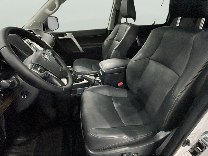 Toyota Land Cruiser D-4D Limited Auto 130 kW (177 CV) Vehículo usado en Lleida Toyota Land Cruiser D-4D Limited Auto 130 kW (177 CV) Vehículo usado en Lleida