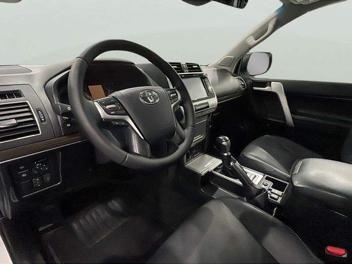 Toyota Land Cruiser D-4D Limited Auto 130 kW (177 CV) Vehículo usado en Lleida Toyota Land Cruiser D-4D Limited Auto 130 kW (177 CV) Vehículo usado en Lleida