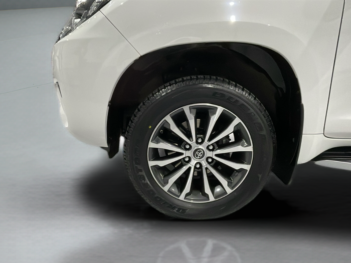 Toyota Land Cruiser D-4D Limited Auto 130 kW (177 CV) Vehículo usado en Lleida Toyota Land Cruiser D-4D Limited Auto 130 kW (177 CV) Vehículo usado en Lleida