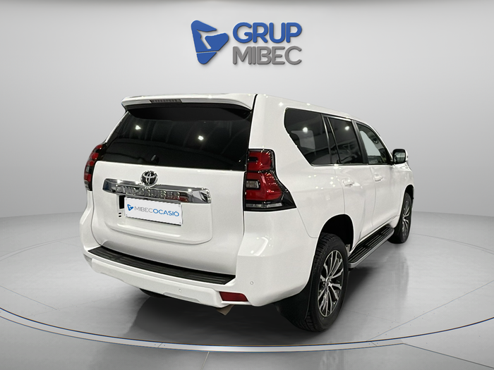 Toyota Land Cruiser D-4D Limited Auto 130 kW (177 CV) Vehículo usado en Lleida Toyota Land Cruiser D-4D Limited Auto 130 kW (177 CV) Vehículo usado en Lleida