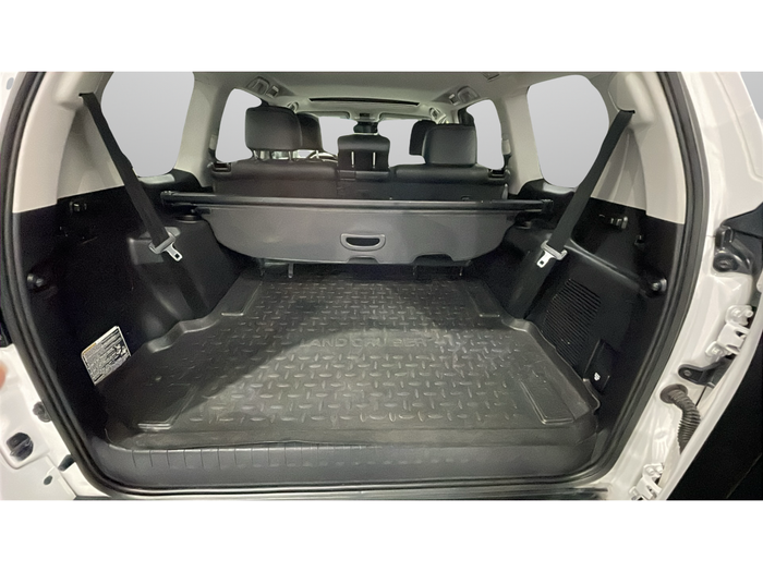 Toyota Land Cruiser D-4D Limited Auto 130 kW (177 CV) Vehículo usado en Lleida Toyota Land Cruiser D-4D Limited Auto 130 kW (177 CV) Vehículo usado en Lleida