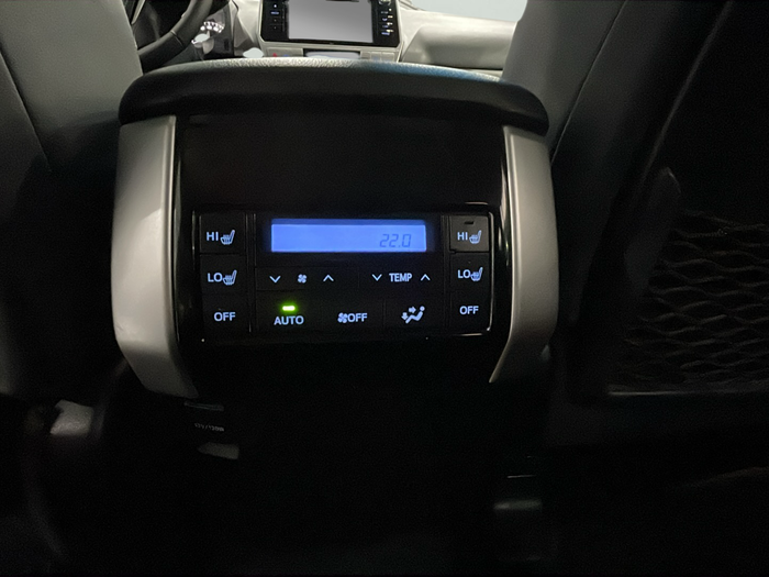 Toyota Land Cruiser D-4D Limited Auto 130 kW (177 CV) Vehículo usado en Lleida Toyota Land Cruiser D-4D Limited Auto 130 kW (177 CV) Vehículo usado en Lleida