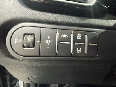 Kia XCeed 1.5 MHEV Tech DCT 118 kW (160 CV) 13 Kia XCeed 1.5 MHEV Tech DCT 118 kW (160 CV) 13