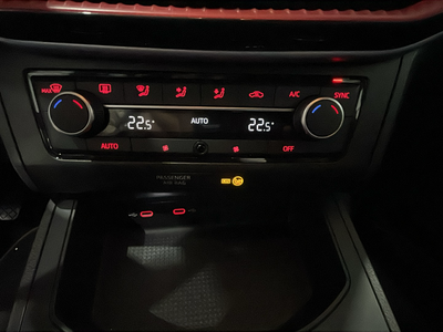 SEAT Ibiza 1.0 TSI S&S FR XS 85 kW (115 CV) 16 SEAT Ibiza 1.0 TSI S&S FR XS 85 kW (115 CV) 16