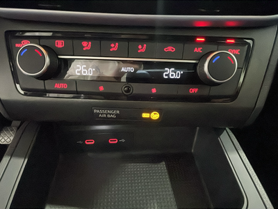 SEAT Ibiza 1.0 TSI S&S FR XS 85 kW (115 CV) 16 SEAT Ibiza 1.0 TSI S&S FR XS 85 kW (115 CV) 16