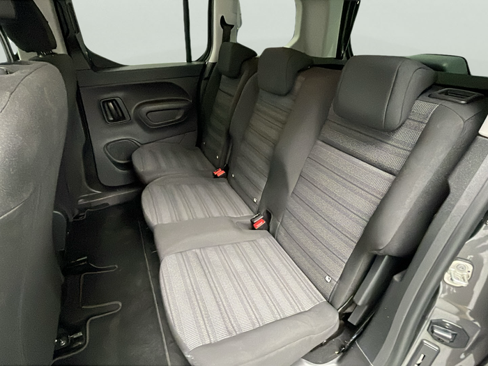 Opel Combo Life 1.5 TD S&S Selective L 96 kW (131 CV) Vehículo usado en Lleida Opel Combo Life 1.5 TD S&S Selective L 96 kW (131 CV) Vehículo usado en Lleida