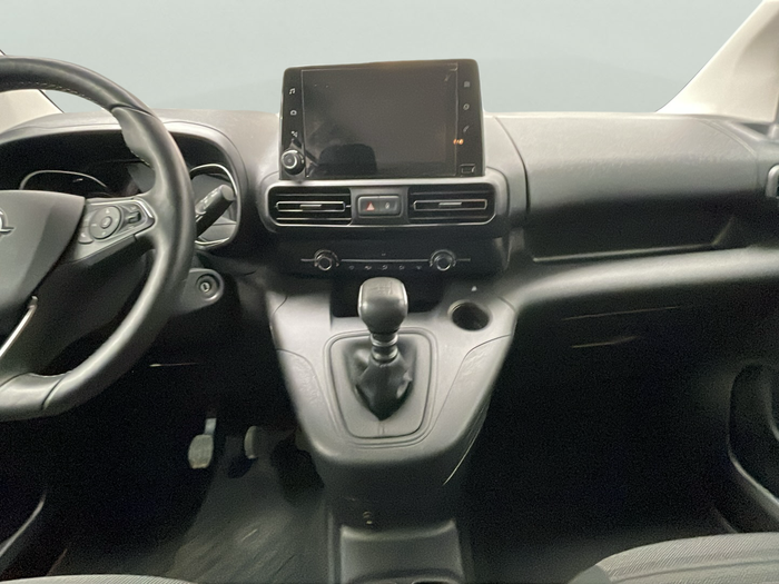 Opel Combo Life 1.5 TD S&S Selective L 96 kW (131 CV) Vehículo usado en Lleida Opel Combo Life 1.5 TD S&S Selective L 96 kW (131 CV) Vehículo usado en Lleida