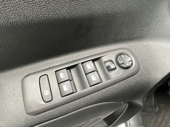 Opel Combo Life 1.5 TD S&S Selective L 96 kW (131 CV) Vehículo usado en Lleida Opel Combo Life 1.5 TD S&S Selective L 96 kW (131 CV) Vehículo usado en Lleida