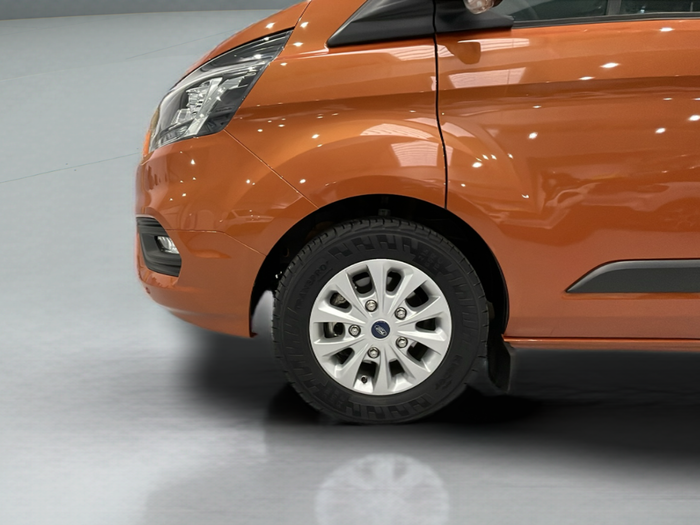 Ford Transit Custom Kombi 2.0 TDCI MHEV 340 L2 Trend 96 kW (130 CV) Vehículo usado en Lleida Ford Transit Custom Kombi 2.0 TDCI MHEV 340 L2 Trend 96 kW (130 CV) Vehículo usado en Lleida