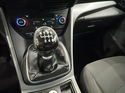 Ford Kuga 1.5 TDCI S&S Trend 4x2 88 kW (120 CV) 15 Ford Kuga 1.5 TDCI S&S Trend 4x2 88 kW (120 CV) 15