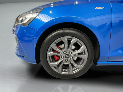 Ford Focus 1.0 Ecoboost MHEV ST-Line 92 kW (125 CV) 6 Ford Focus 1.0 Ecoboost MHEV ST-Line 92 kW (125 CV) 6