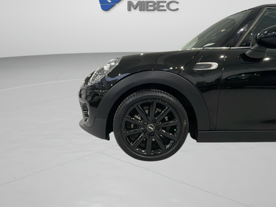 MINI MINI 5 Puertas Cooper 100 kW (136 CV) 6 MINI MINI 5 Puertas Cooper 100 kW (136 CV) 6