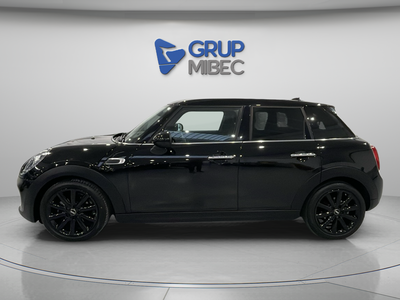 MINI MINI 5 Puertas Cooper 100 kW (136 CV) 3 MINI MINI 5 Puertas Cooper 100 kW (136 CV) 3