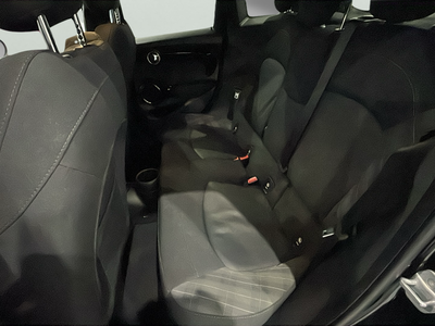 MINI MINI 5 Puertas Cooper 100 kW (136 CV) 9 MINI MINI 5 Puertas Cooper 100 kW (136 CV) 9