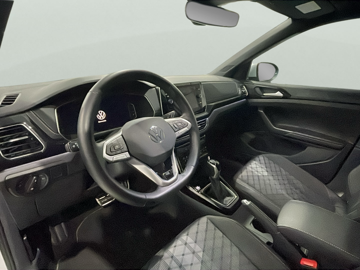 Volkswagen T-Cross R-Line 1.5 TSI 110 kW (150 CV) DSG Vehículo usado en Lleida Volkswagen T-Cross R-Line 1.5 TSI 110 kW (150 CV) DSG Vehículo usado en Lleida