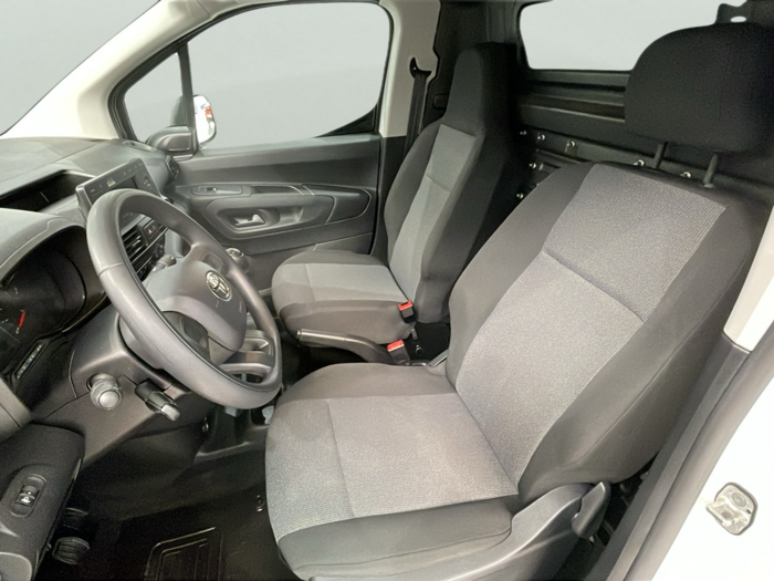 Toyota Proace City 1.5D GX Media 650kg 75 kW (102 CV) Vehículo usado en Lleida Toyota Proace City 1.5D GX Media 650kg 75 kW (102 CV) Vehículo usado en Lleida