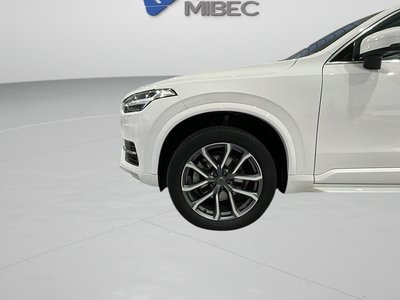 Volvo XC90 D5 Momentum B AWD Auto 173 kW (235 CV) 6 Volvo XC90 D5 Momentum B AWD Auto 173 kW (235 CV) 6