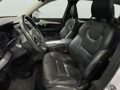 Volvo XC90 D5 Momentum B AWD Auto 173 kW (235 CV) 10 Volvo XC90 D5 Momentum B AWD Auto 173 kW (235 CV) 10