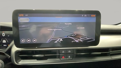 Jeep Avenger 1.2 G Altitude 74 kW (100 CV) 11 Jeep Avenger 1.2 G Altitude 74 kW (100 CV) 11