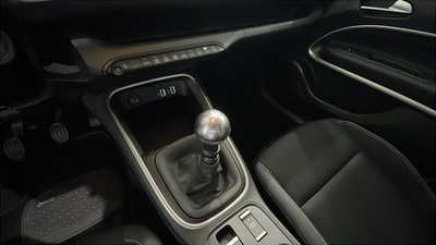 Jeep Avenger 1.2 G Altitude 74 kW (100 CV) 8 Jeep Avenger 1.2 G Altitude 74 kW (100 CV) 8