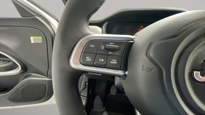 Jeep Avenger 1.2 G Altitude 74 kW (100 CV) 7 Jeep Avenger 1.2 G Altitude 74 kW (100 CV) 7