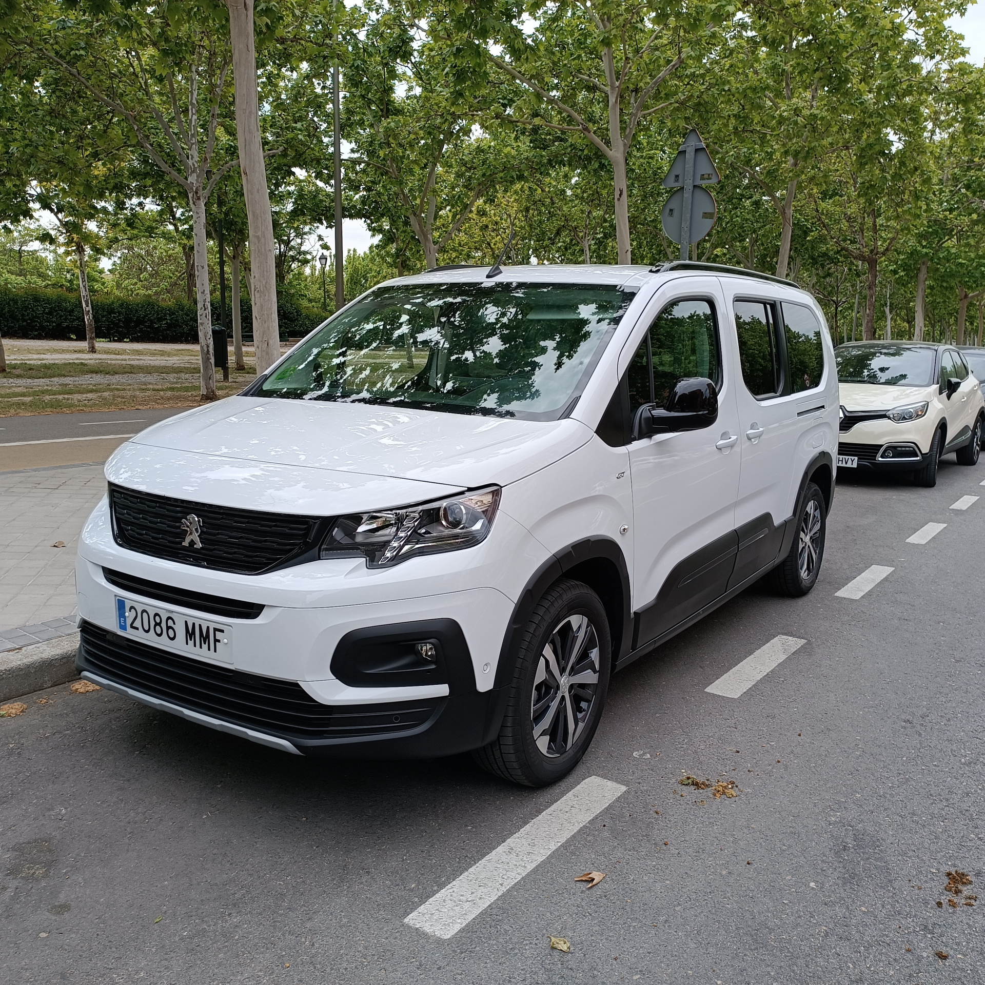 Peugeot Rifter GT BlueHDi 96 kW (130 CV) Vehículo usado en Madrid