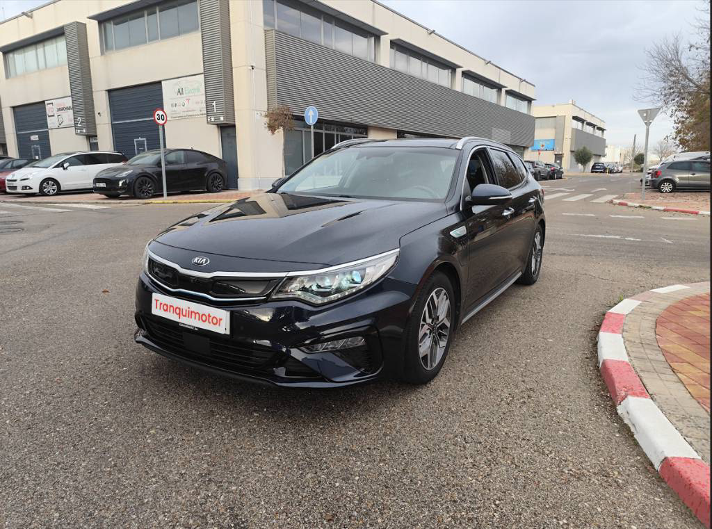 Kia Optima SW 2.0 GDi Híbrido Enchufable 151 kW (205 CV) Vehículo usado en Madrid