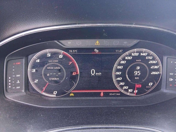 SEAT Arona 1.0 TSI Ecomotive S&S Style 70 kW (95 CV) Vehículo usado en Sevilla SEAT Arona 1.0 TSI Ecomotive S&S Style 70 kW (95 CV) Vehículo usado en Sevilla