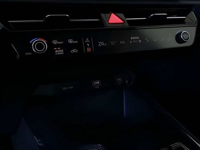 Kia e-Niro Winter Edition 150 kW (204 CV) Vehículo usado en Sevilla Kia e-Niro Winter Edition 150 kW (204 CV) Vehículo usado en Sevilla