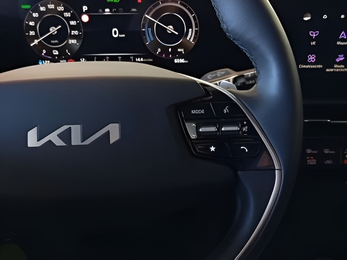 Kia e-Niro Winter Edition 150 kW (204 CV) Vehículo usado en Sevilla Kia e-Niro Winter Edition 150 kW (204 CV) Vehículo usado en Sevilla