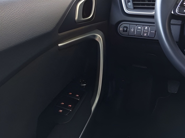 Kia Ceed 1.6 MHEV iMT Drive 100 kW (136 CV) KM0 en Sevilla Kia Ceed 1.6 MHEV iMT Drive 100 kW (136 CV) KM0 en Sevilla