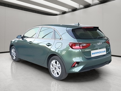 Kia Ceed 1.6 MHEV iMT Drive 100 kW (136 CV) 2 Kia Ceed 1.6 MHEV iMT Drive 100 kW (136 CV) 2