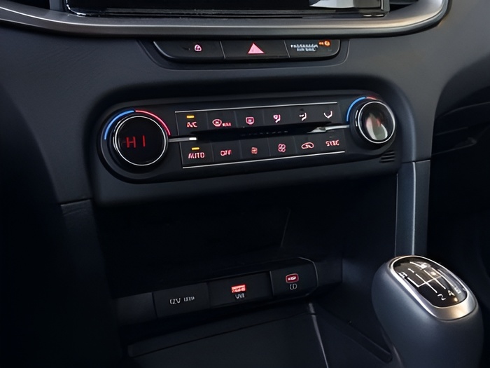 Kia Ceed 1.6 MHEV iMT Drive 100 kW (136 CV) KM0 en Sevilla Kia Ceed 1.6 MHEV iMT Drive 100 kW (136 CV) KM0 en Sevilla