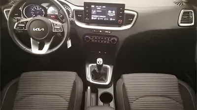 Kia Ceed 1.0 T-GDi Drive 88 kW (120 CV) 8 Kia Ceed 1.0 T-GDi Drive 88 kW (120 CV) 8