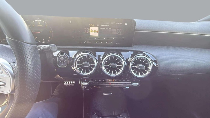 Mercedes-Benz Clase A Sedán 180 d 85 kW (116 CV) KM0 en Sevilla Mercedes-Benz Clase A Sedán 180 d 85 kW (116 CV) KM0 en Sevilla