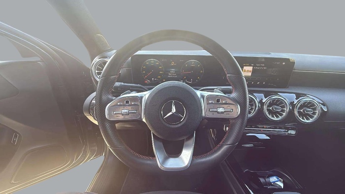 Mercedes-Benz Clase A Sedán 180 d 85 kW (116 CV) KM0 en Sevilla Mercedes-Benz Clase A Sedán 180 d 85 kW (116 CV) KM0 en Sevilla