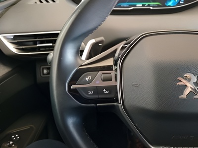 Peugeot 3008 Hybrid 225 Allure e-EAT8 165 kW (225 CV) 23 Peugeot 3008 Hybrid 225 Allure e-EAT8 165 kW (225 CV) 23